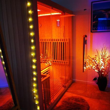 Spabyelleetlui Spa Rouge Ou Bleu Mouscron Exteriör bild